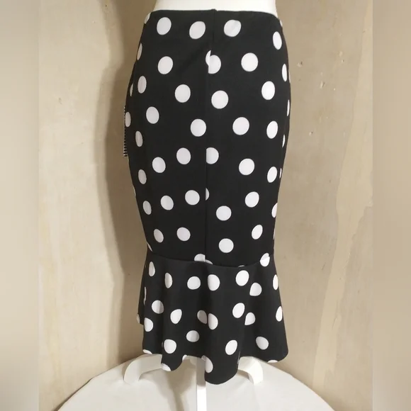 Black and White Polka Dot Skirt - Picture 8 of 11